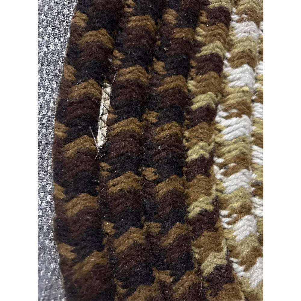 Oval Braided Wool Blend Chunky Area Rug 32